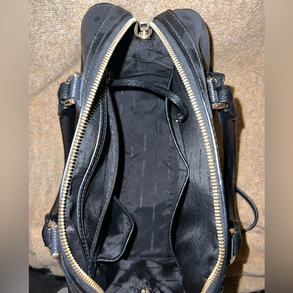 Michael Kors Medium Mercer Duffle - Picture 4 of 4